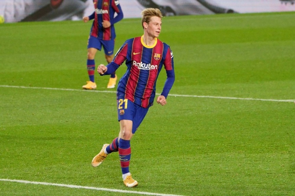 Frenkie de Jong marcó el primer gol de la temporada en La Liga